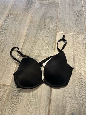 PINK Victoria's Secret Classic push up Black Bra- size 34B